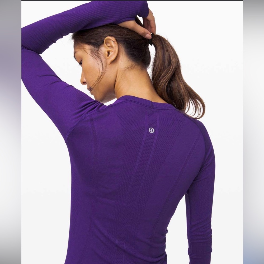 Lululemon Swiftly Tech Long Sleeve Crew
Court Purple